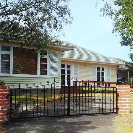 Sherri'S Abode - Havelock North Holiday Home Экстерьер фото